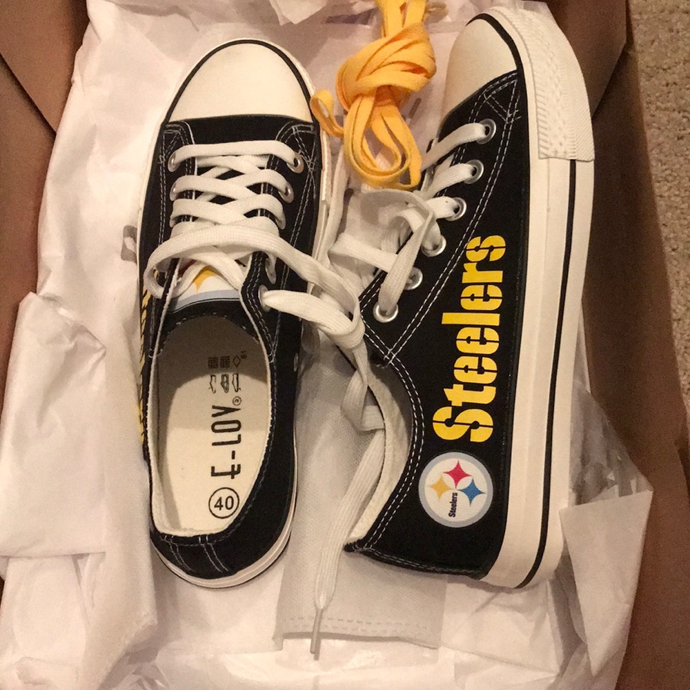Pittsburgh Steelers Canvas Sneakers